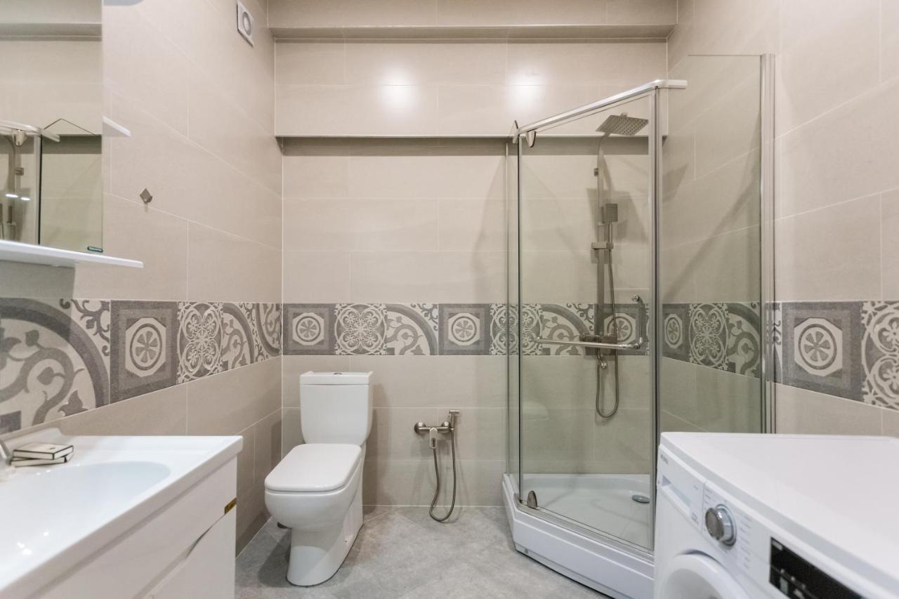 Central Comfort Place L Tbilisi Eksteriør bilde