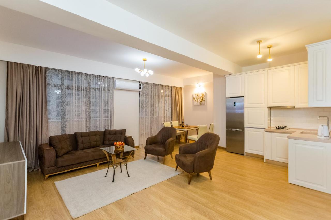 Central Comfort Place L Tbilisi Eksteriør bilde