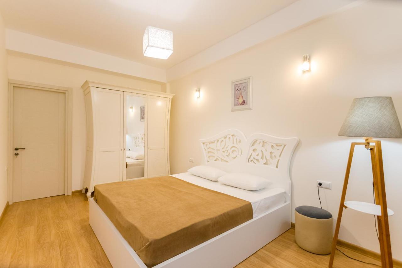 Central Comfort Place L Tbilisi Eksteriør bilde